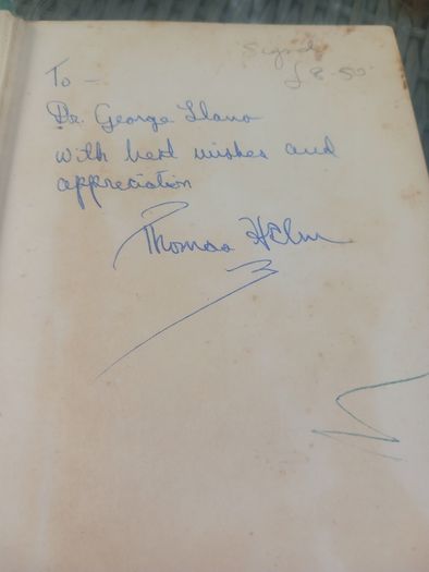 4 shark books, Helm 1st ed signed. V rare, D18 post 7e