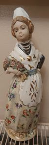 Vintage Porcelana Artistica Levantina figure