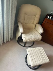 rocking chair with stool