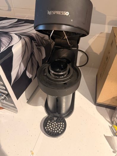 Nespresso coffee machine with 2 coffee box