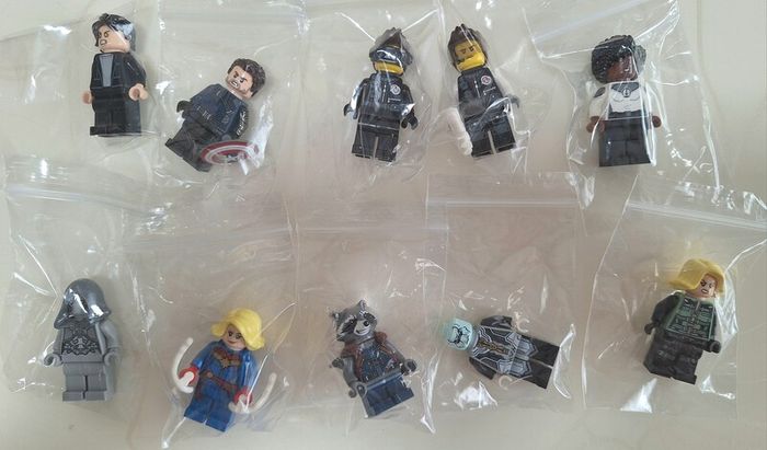 Lego Minifigures - Marvel & DC