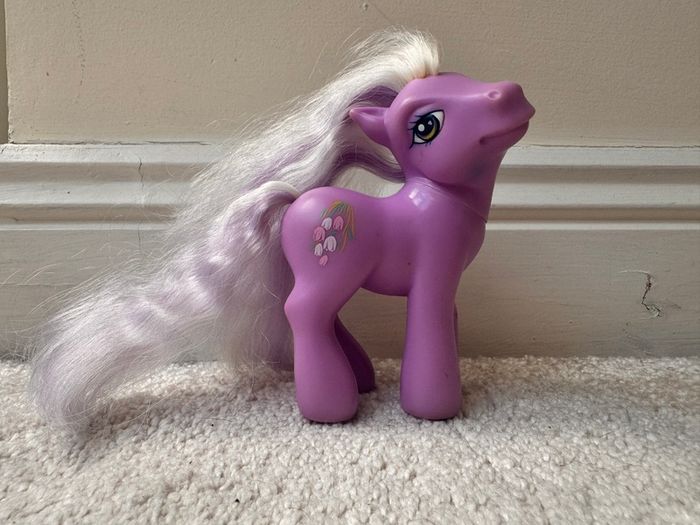 My Little Pony Wysteria II Seaside Celebration 2002 G3 approx. 11 cm. Used Please see photos