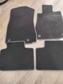 Lexus IS300H floor mats