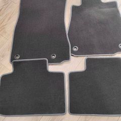 Lexus IS300H floor mats