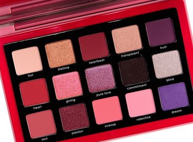 Stunning Natasha Denona Love Eyeshadow Palette - sensual valentine pinks - new