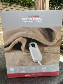 Heated throw