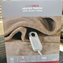 Heated throw