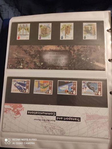 Stamp album UK's Presentation packs x 100