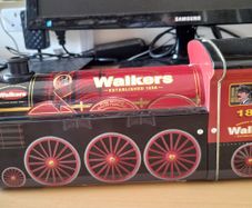 vintage Walkers biscuit tin.