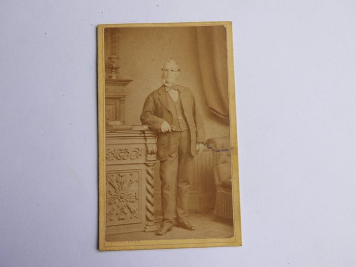 CDV Circa 1880s Lauder Bros Bearded Man Dublin Ireland