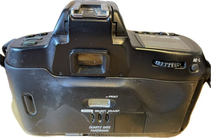 Nikon F70 with dateback and panororana option, vgc