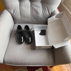 Sansha black tap dancing shoes child