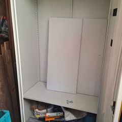 Workshop cabinet