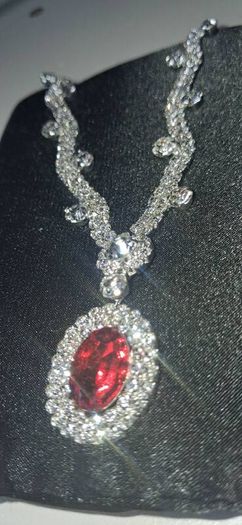 Luxury Red Ruby Silver-Tone Alloy Pendant Necklaces