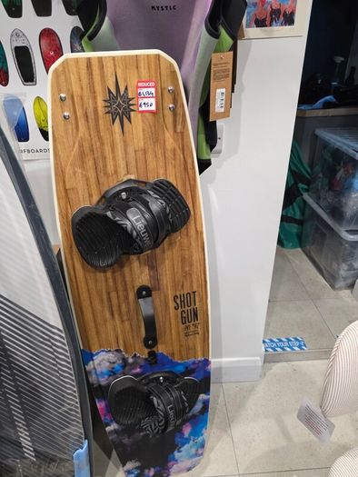 kiteboard- LIEUWE shotgun 141x42cm- shop demo board