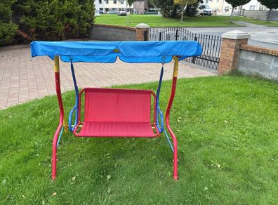 kids play swing