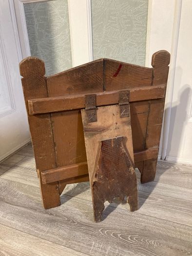 Antique Shop Counter Stand