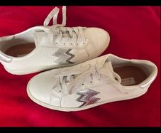 Woman trainers