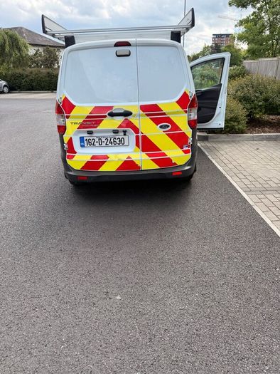 Ford transit courier
