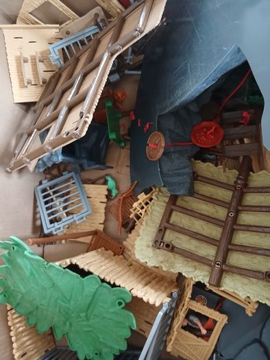 Toys crocodile station