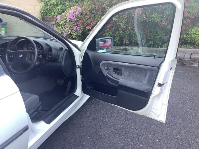 Bmw 3-series 1992- Final Price. No Offers