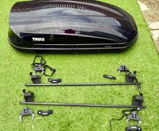 Thule Roof box + Roof Racks