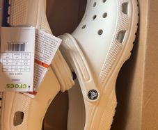 crocs