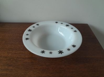 Vintage Pyrex JAJ Snowflake bowl 1958