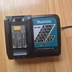 Makita charger