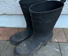 Man Wellies size 9