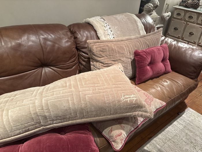 5 Lexington cushions incl two bolster back pieces