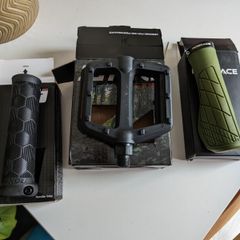 Bicycle Grips and pedals