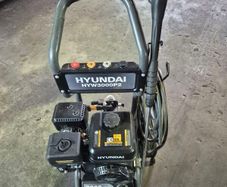 petrol power washer