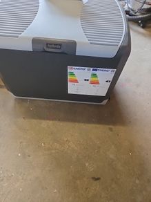halfords cool box 12v and Mains