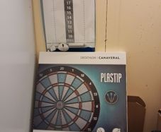 magnetic dart board