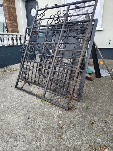Free driveway gates