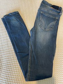 Hollister jeans size 23