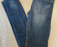 Hollister jeans size 23