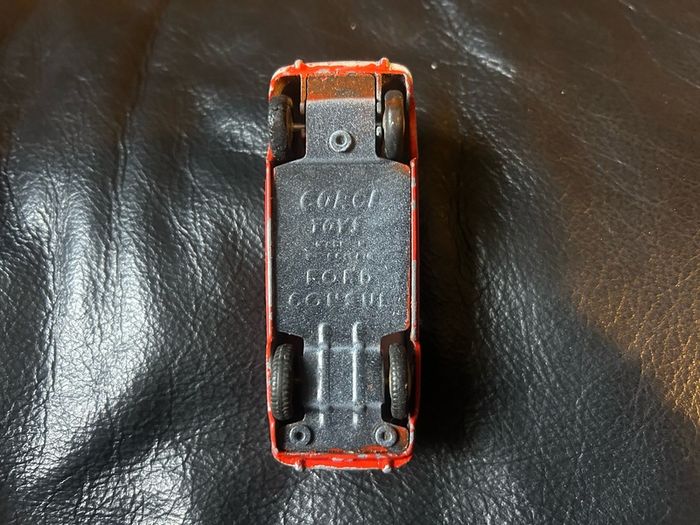Corgi Ford Consul
