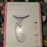 LED neck massager Image 4