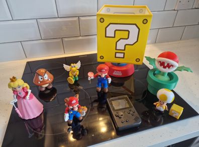 Mario Figures, Light and games