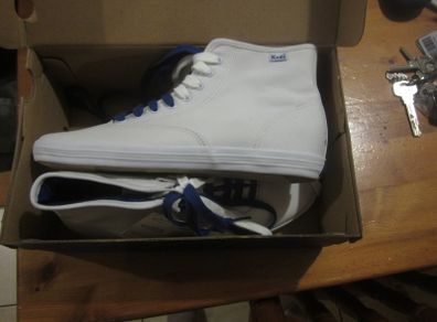 White Keds   Size 4.5