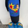 childs boxing bag and gloves Image 3