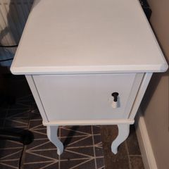 Bed side locker