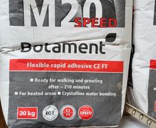 Botament M20 flexible tile adhesive