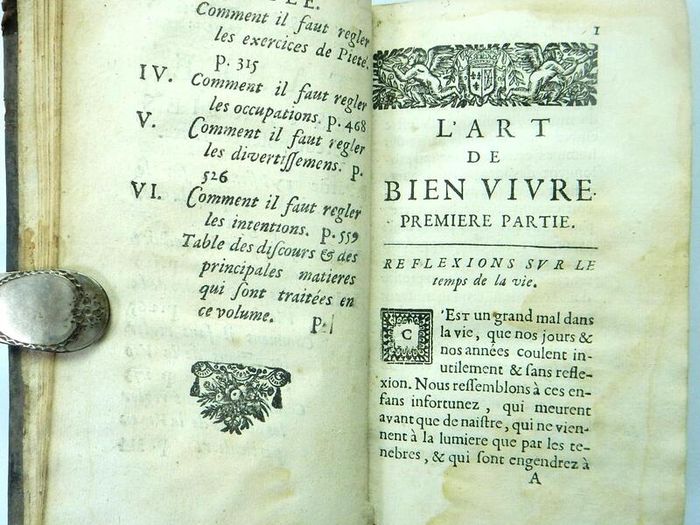 Rare Antique Book, Printed 1683, La Vie Reglee dans le Monde, French, gold tooling, raised bands, vintage book, old leather, 17th century, first edition,