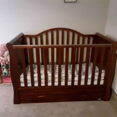 Beautiful Antique Style Wooden Cot