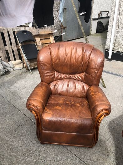 2 1 1 leather suite