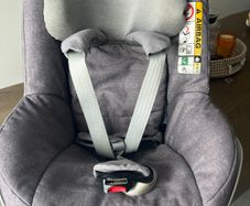 Maxi cozi pearl (6mts-4yrs)  base included