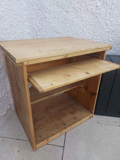 Computer or craft table